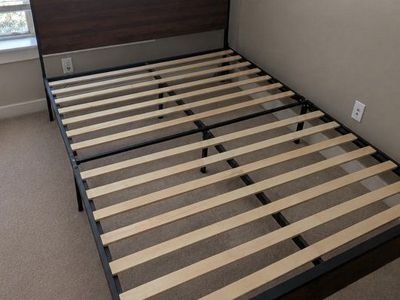 Platform bedframe- Queen Size