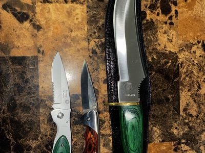 Huge Bowie And Pocket Knifes