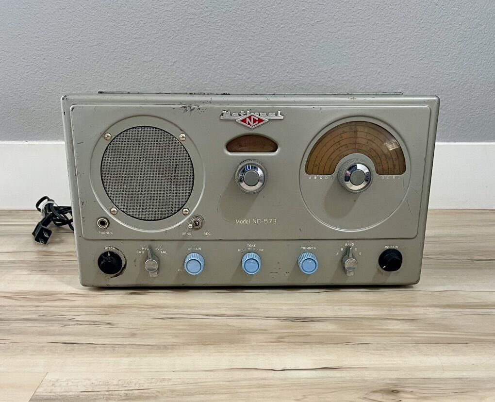 National NC-57B Radio