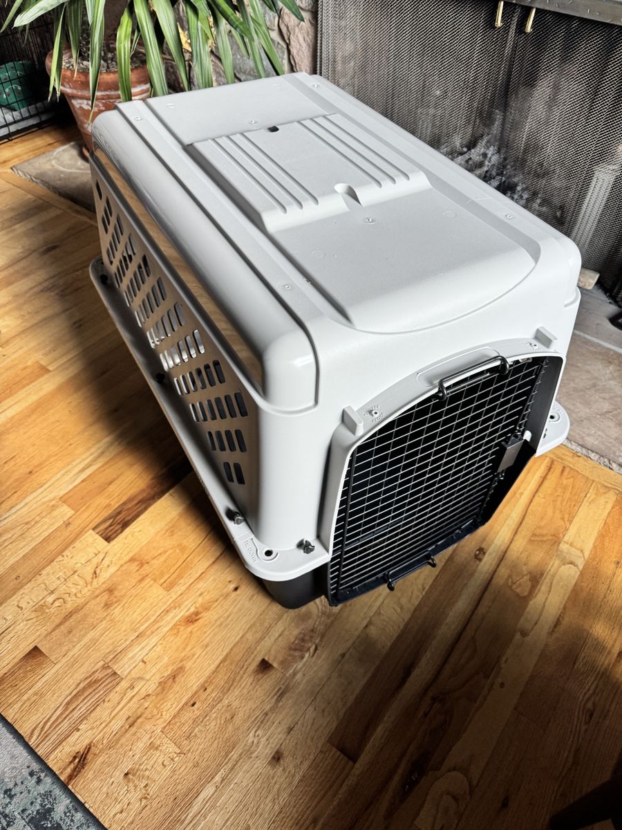 Large Dog Crate - Never Used