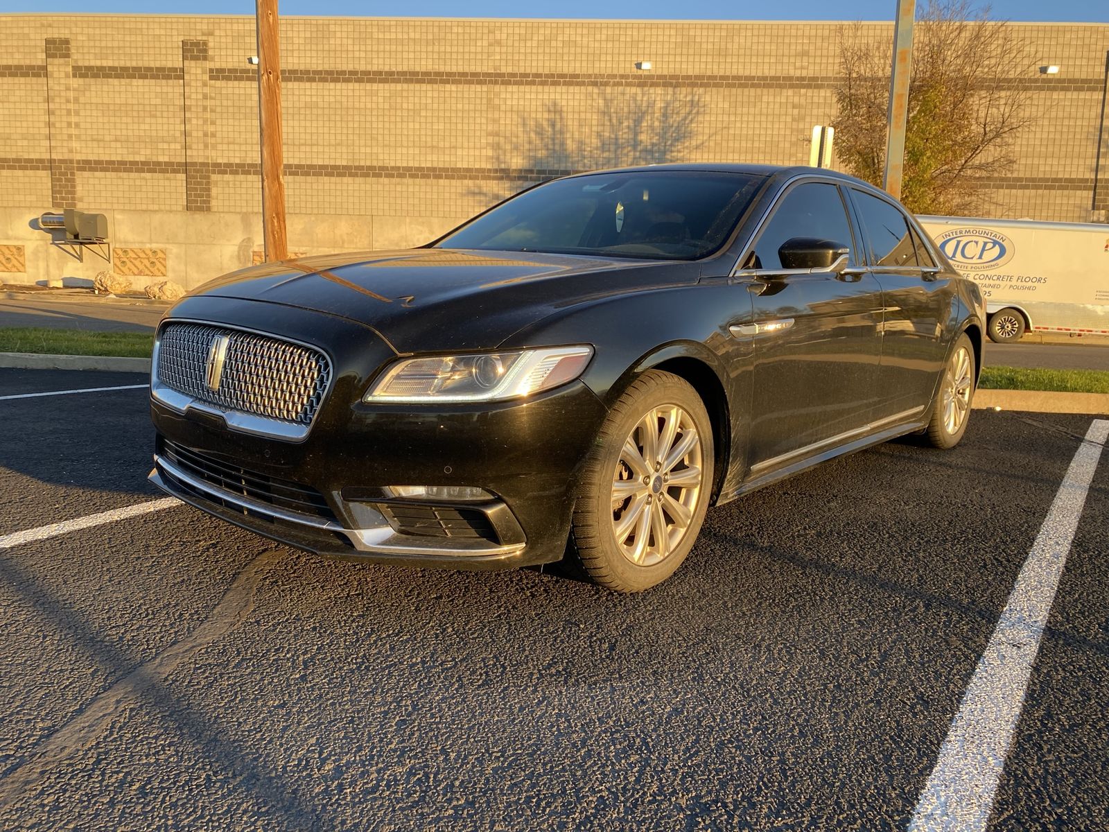2017 Lincoln Continental Premiere