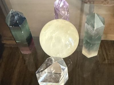 Polished eggs, round, and crystals