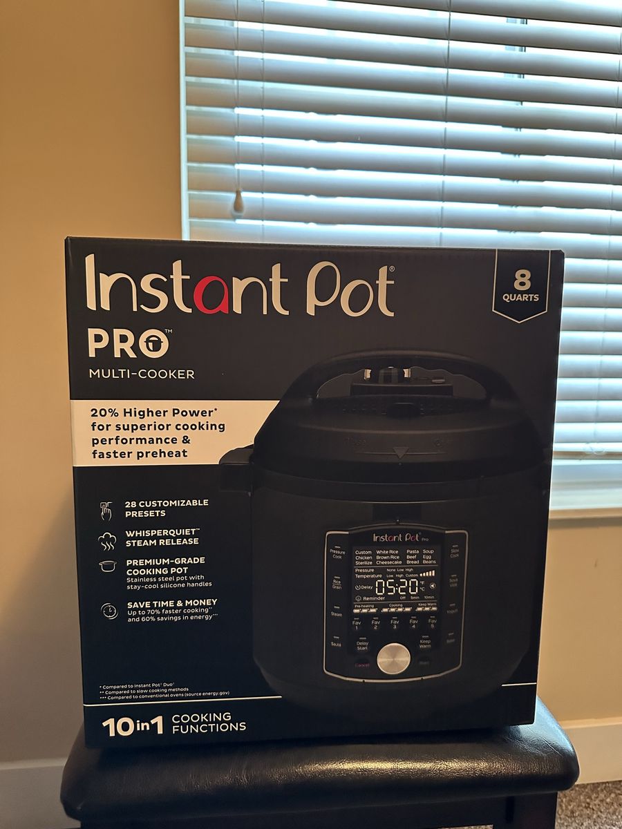 Instant Pot Pro (8 QT) 10-in-1 Multi Cooker