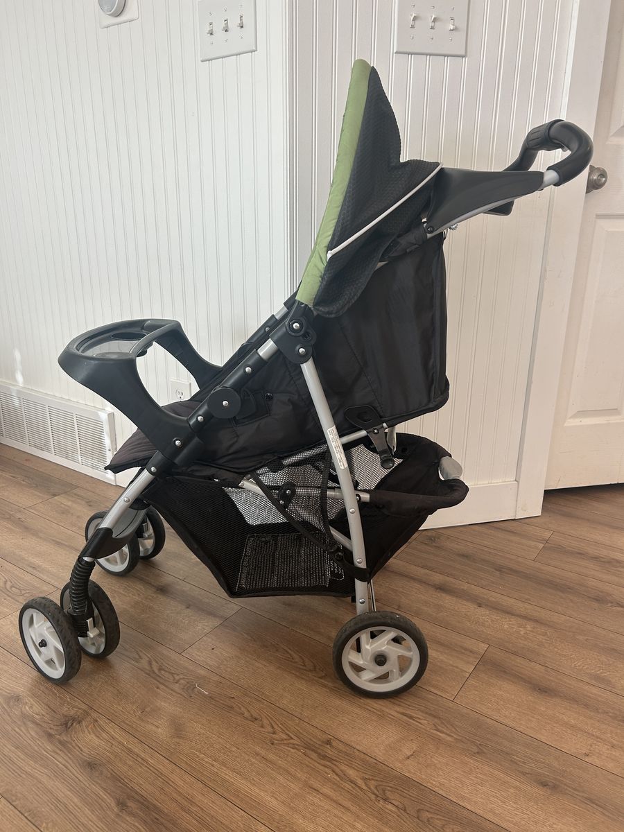 Lightweight Foldable Baby Stroller