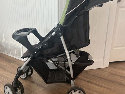 Lightweight Foldable Baby Stroller