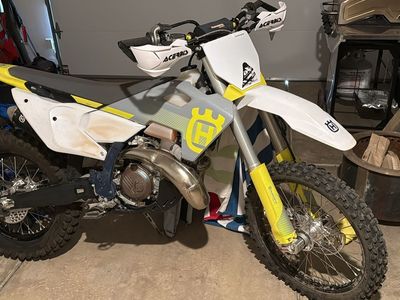 2024 Husqvarna 300 TX. 28hrs