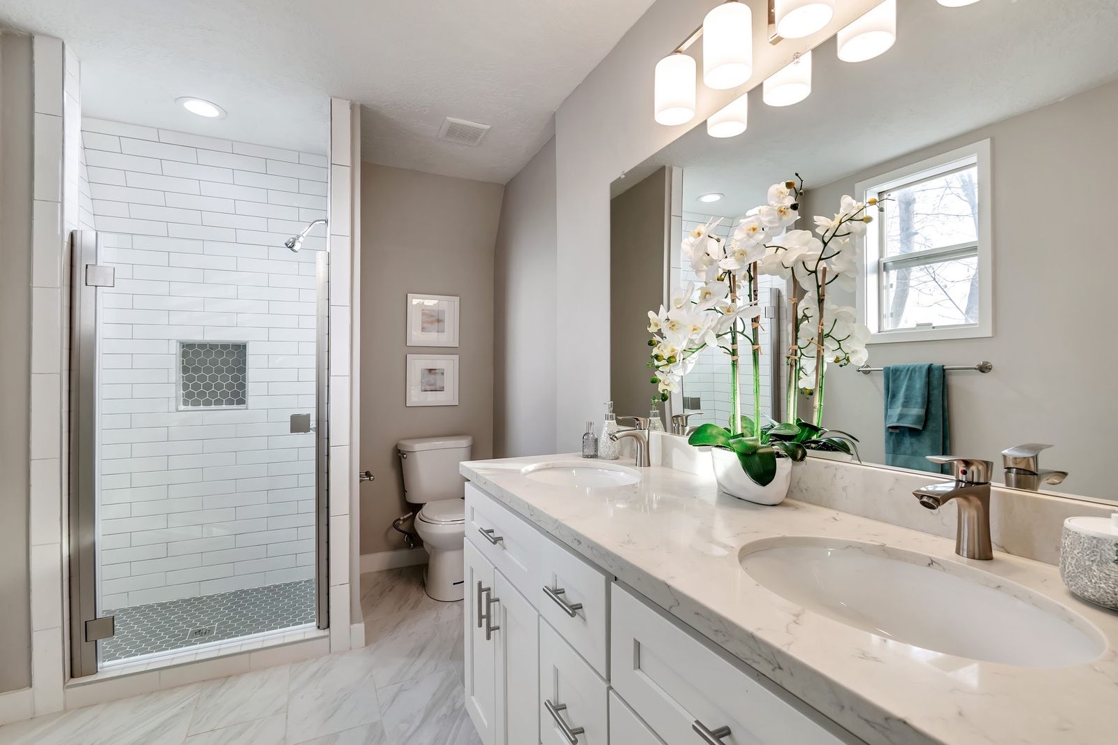 Bathrooms And Kitchens !