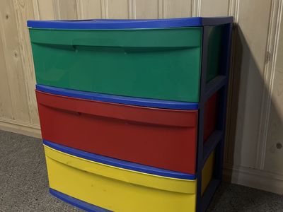 Plastic Drawers / Toy Chest