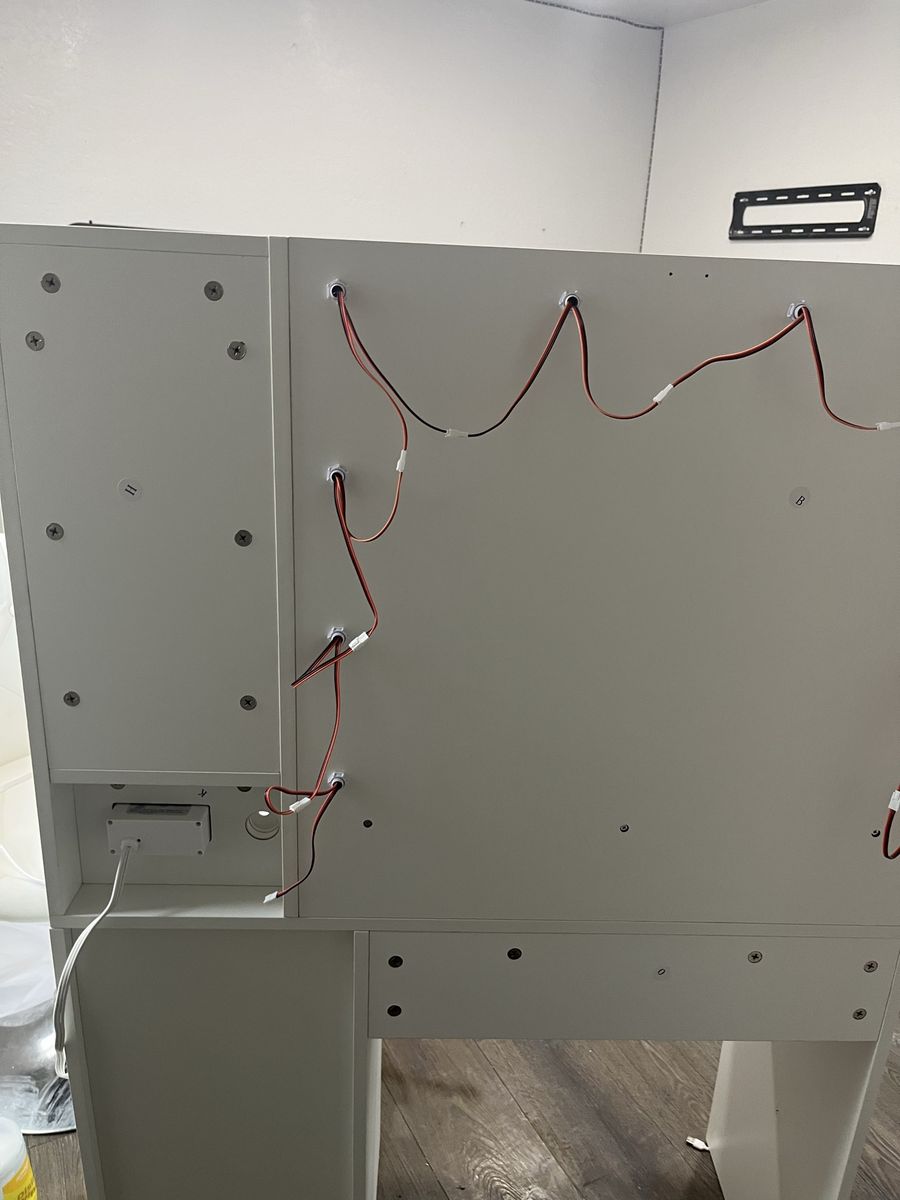 Main image 3