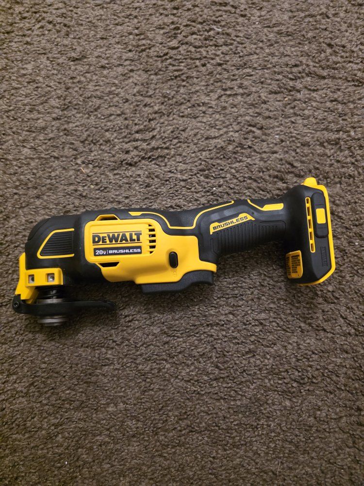 DEWALT ATOMIC 20V MAX Cordless Brushless Oscillating Multi-Tool (Tool Only)