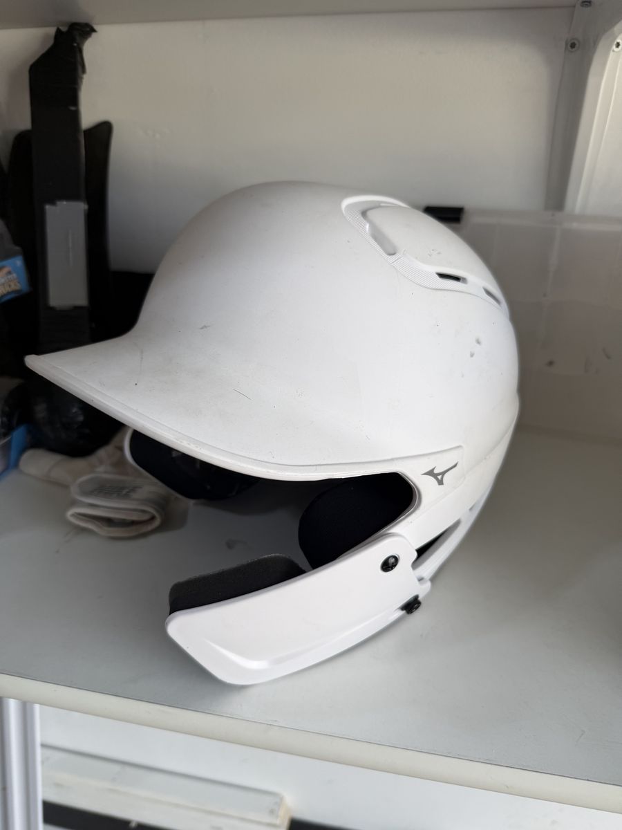 Mizuno B6 Baseball Batting Helmet White