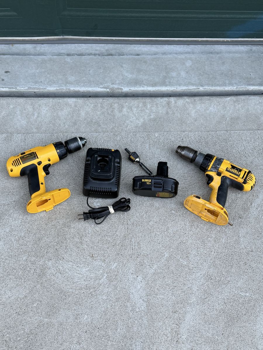 DeWalt 18V Drill & Impact Driver Set w/ Battery & Charger