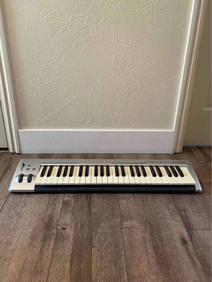 MIDI Keybord
