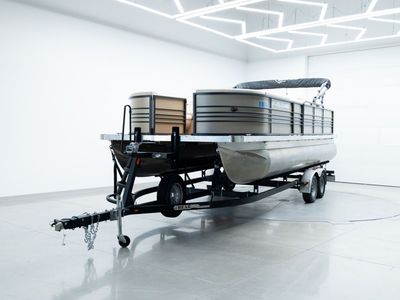 2021 Massimo P23T LTD Lounge 200