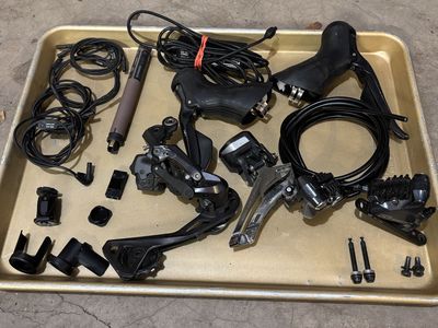 Shimano Ultegra R8070 Di2 11-Speed Groupset - Hydraulic Disc