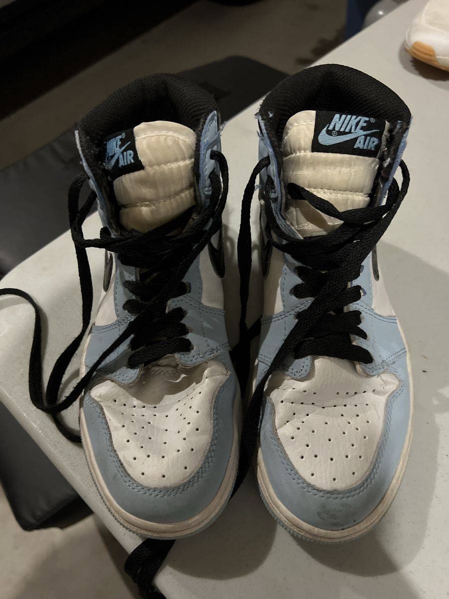 Nike Air Jordan 1 Retro High OG University Blue - Size 6