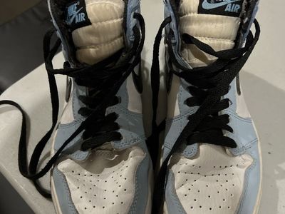 Nike Air Jordan 1 Retro High OG University Blue - Size 6
