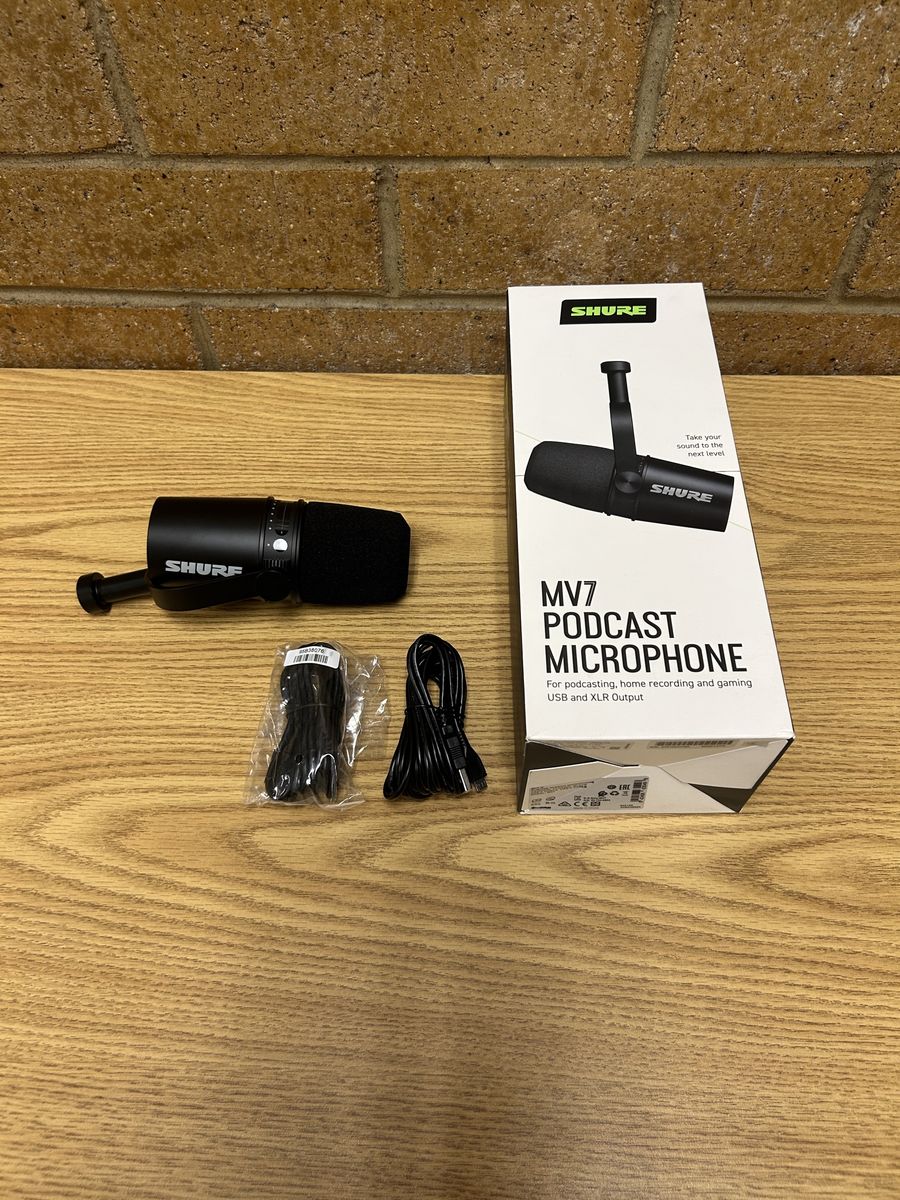 Shure MV7 Podcast Microphone - New