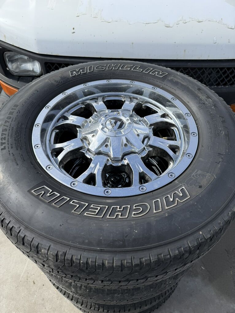 Fuel Krank / Michelin LTX A/T2 8x180