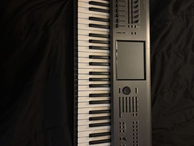Korg Kronos 61-Key Music Work Station