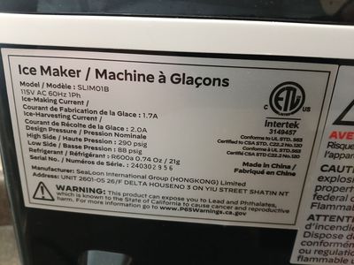 Countertop ice maker