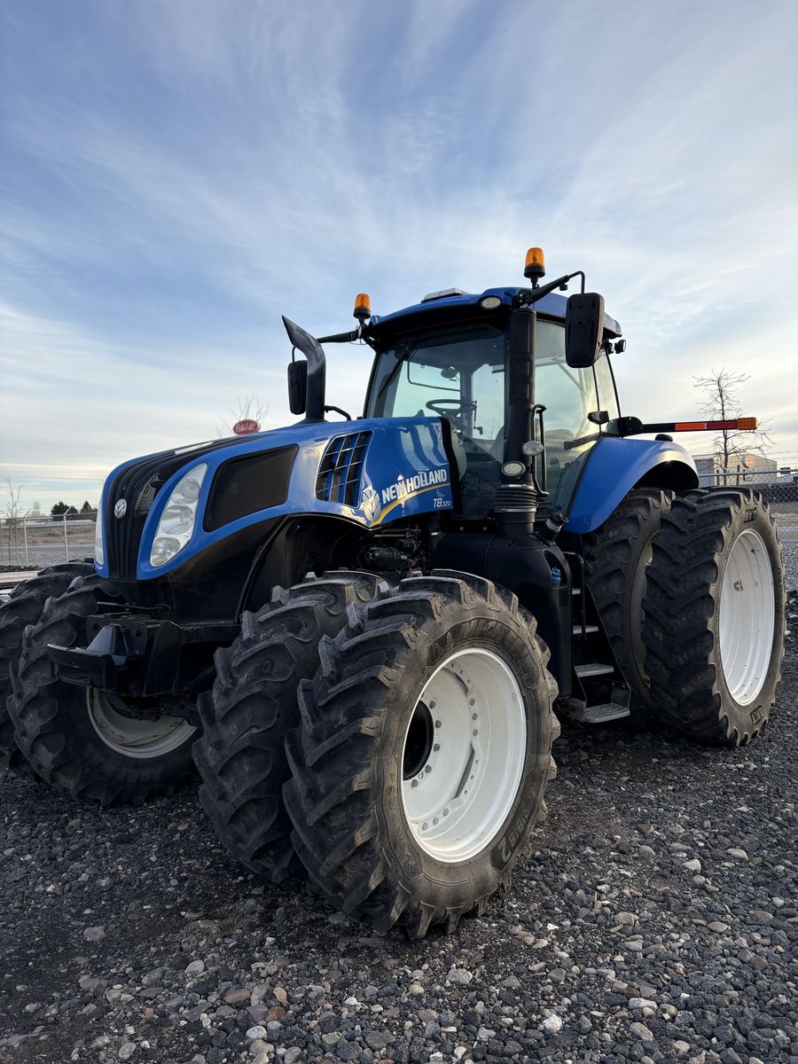 New Holland T8.320