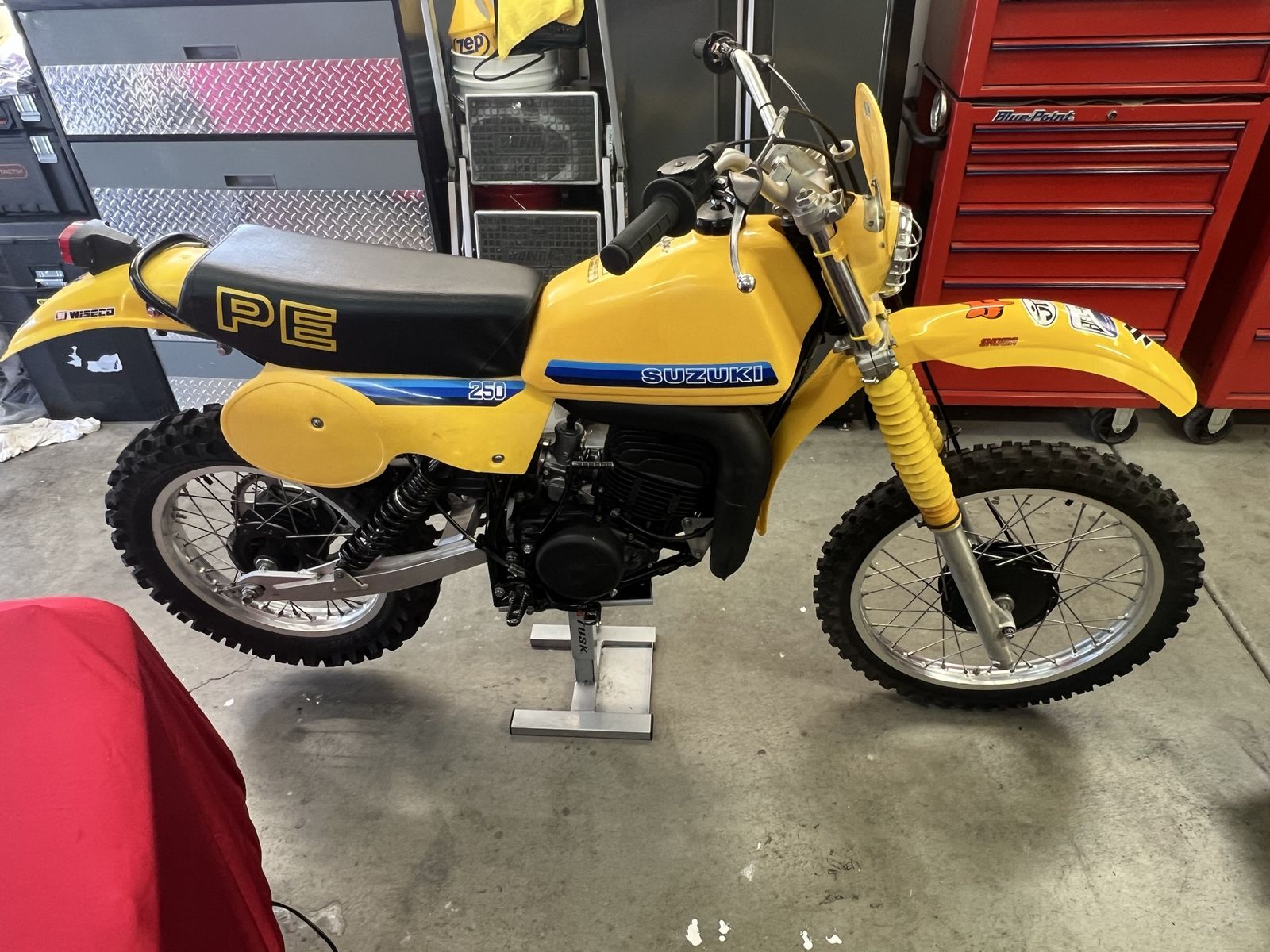 1981 Suzuki PE 250 Restoration Unicorn!