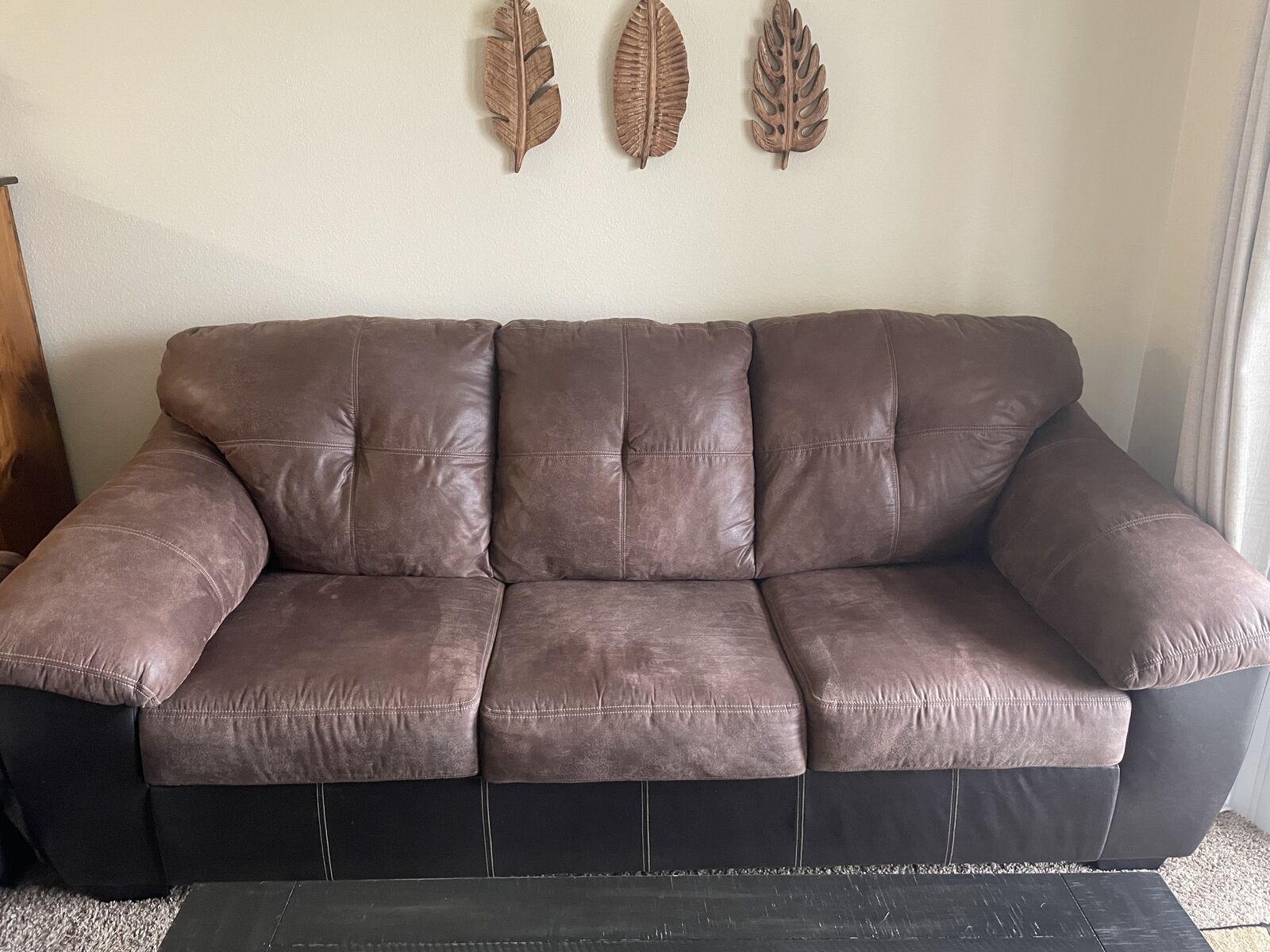 Moving out of state. Must sell my items to get back to family!!