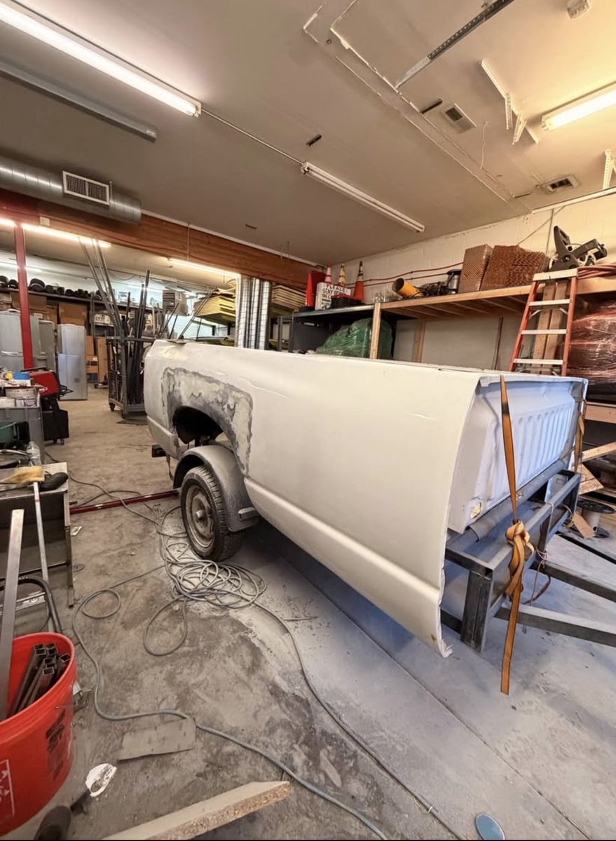 Dodge long bed 8ft