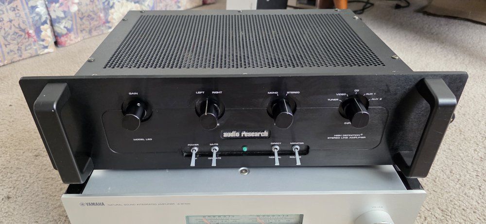 audio research LS3 preamplifier