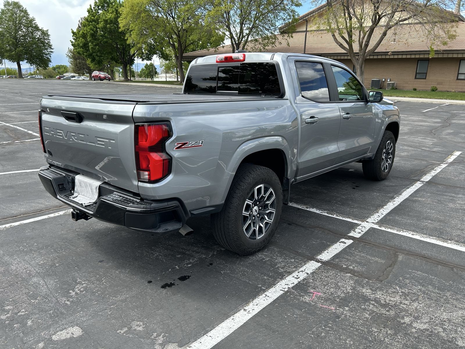 Main image 7