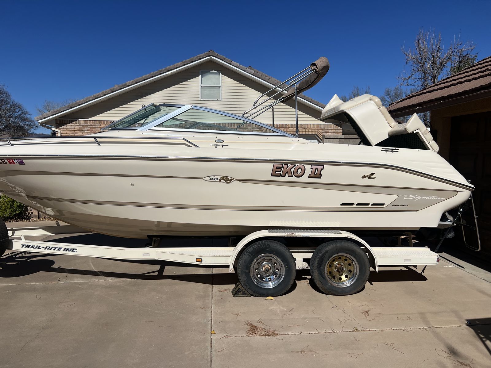 SeaRay Ski Boat