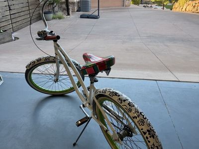 Electra “Blanc et Noir” 3-Speed Women’s Cruiser Bike – Unique Limited Edition – $150 OBO