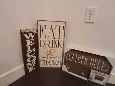 Farmhouse Home Decor Set – Entryway / Kitchen