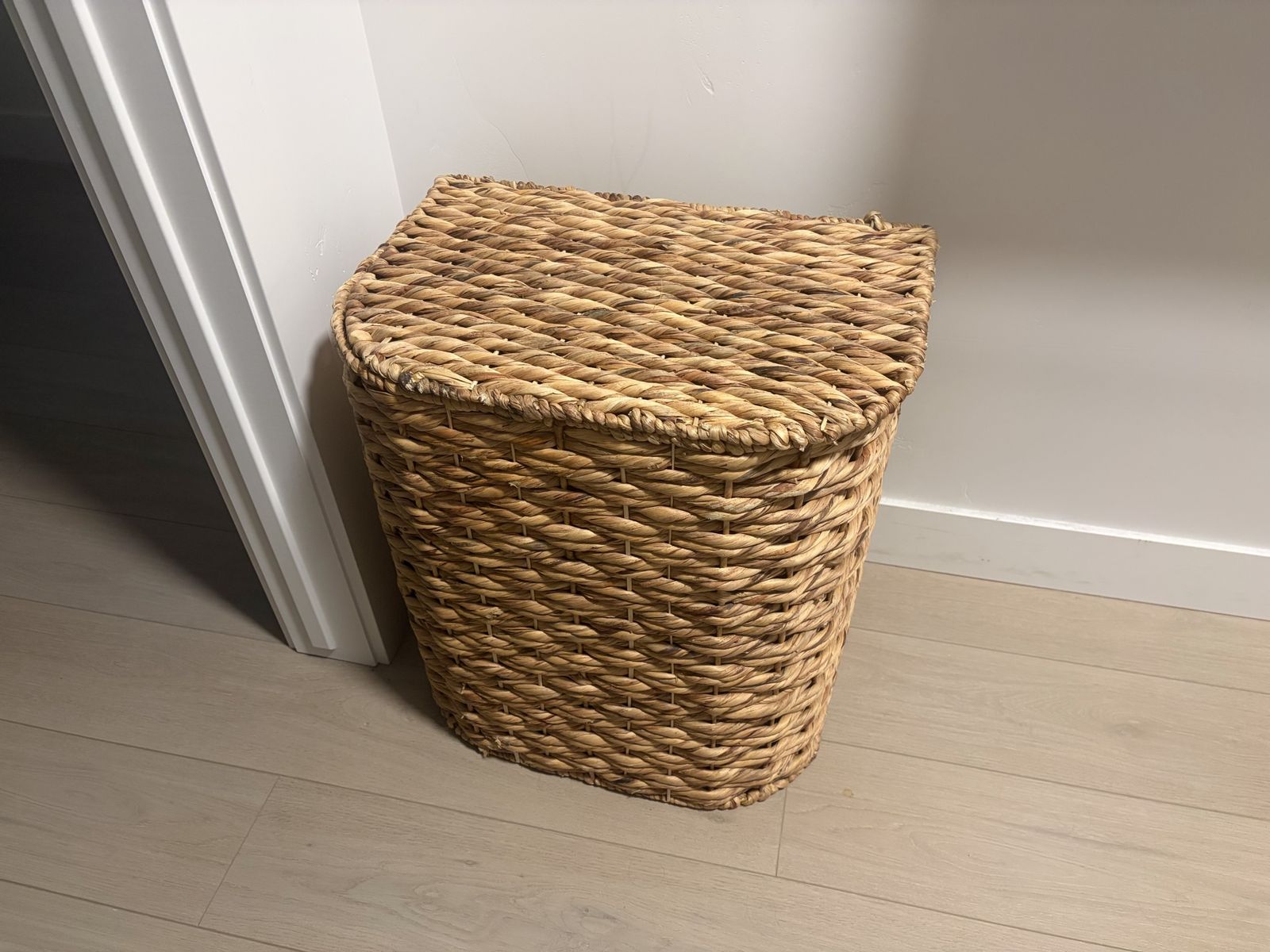 Home goods basket
