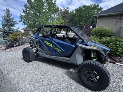 2022 - Must Sell - Polaris RZR Turbo R 1000 - 4 seater