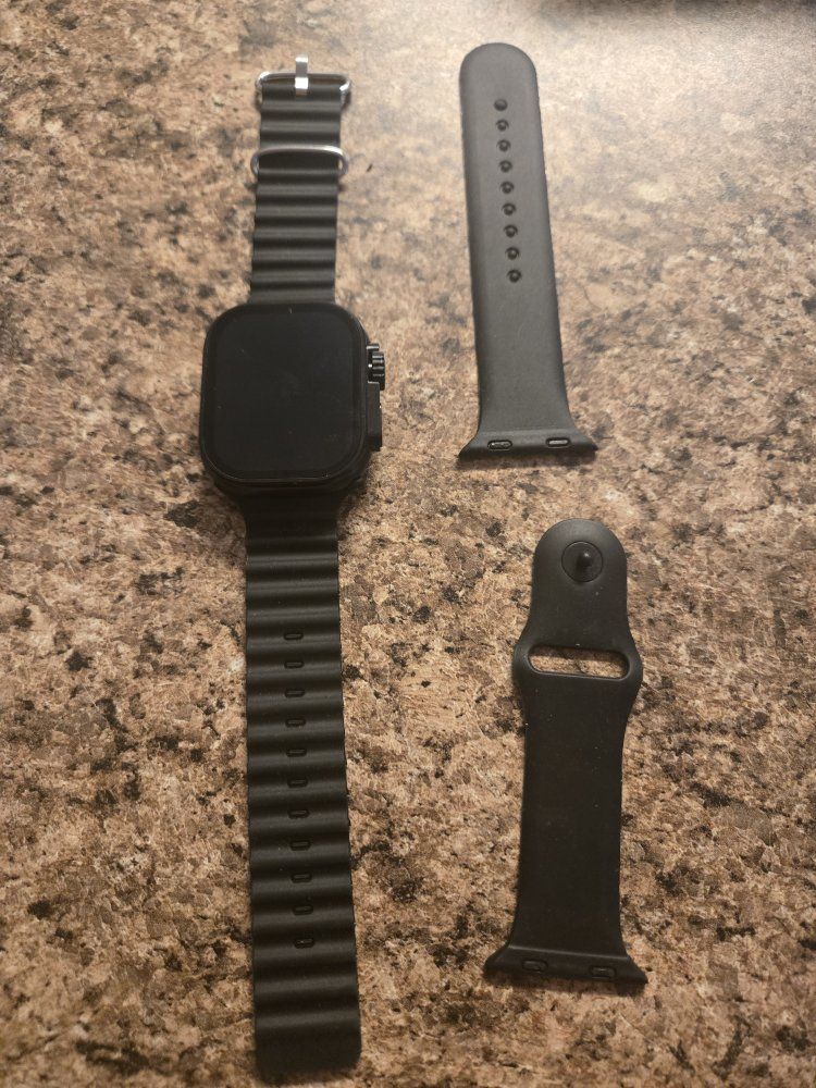 smart Watch i8 Ultra Replica with Two Black Bands works for IOS and Samsung.
