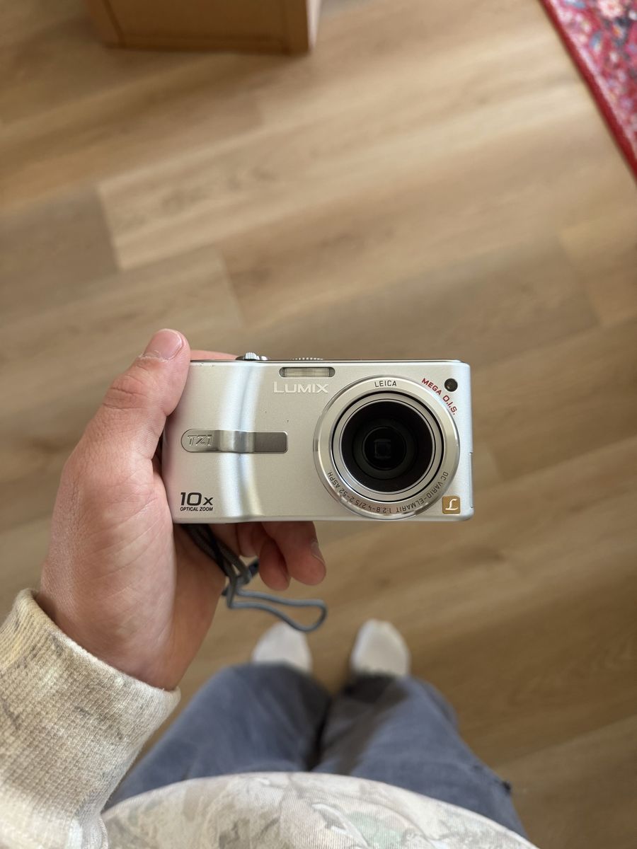 Panasonic Lumix DMC-TZ1 Digital Camera bundle