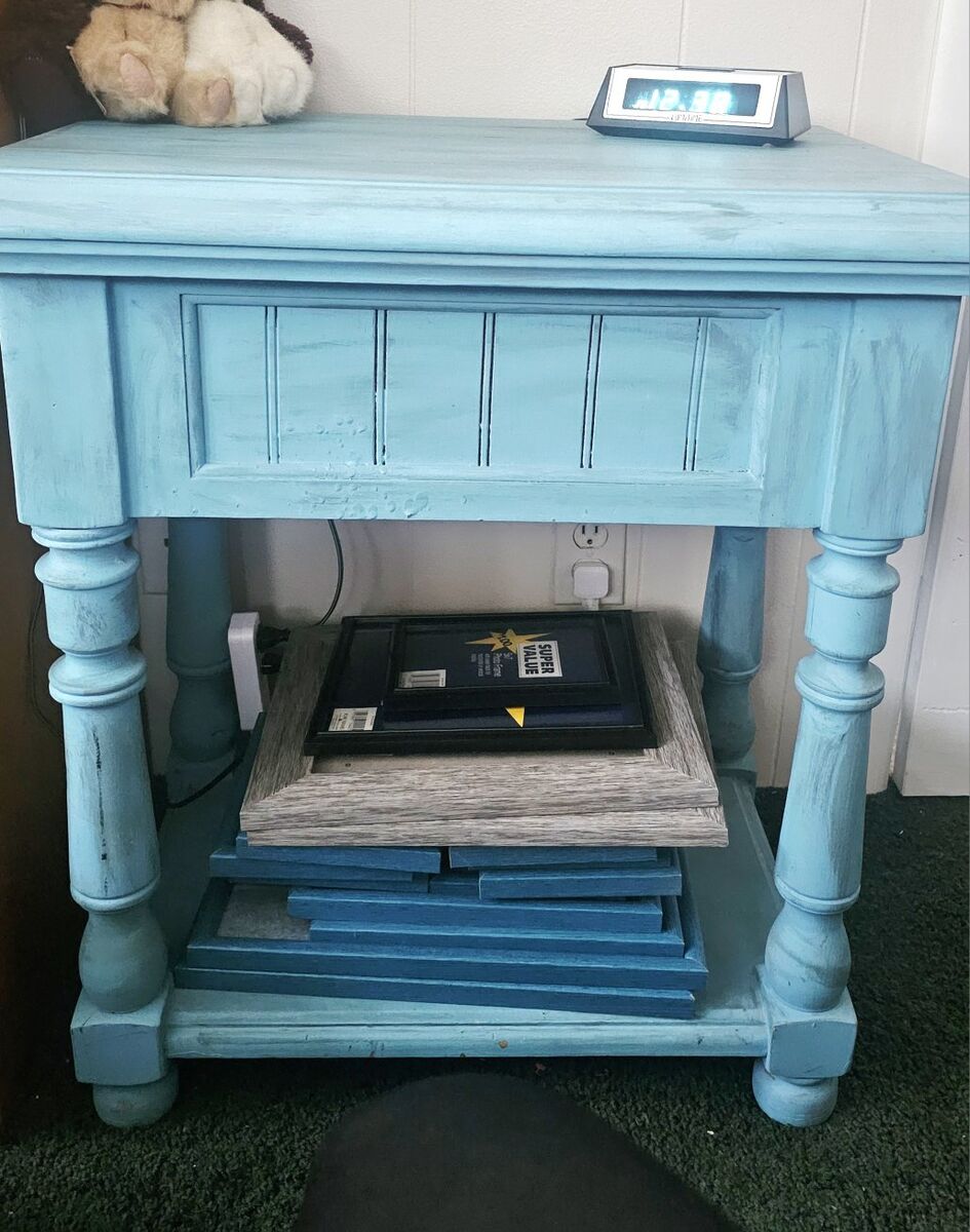 Vntg. Wood Nightstand/End Table W/ Dove Tail Draw