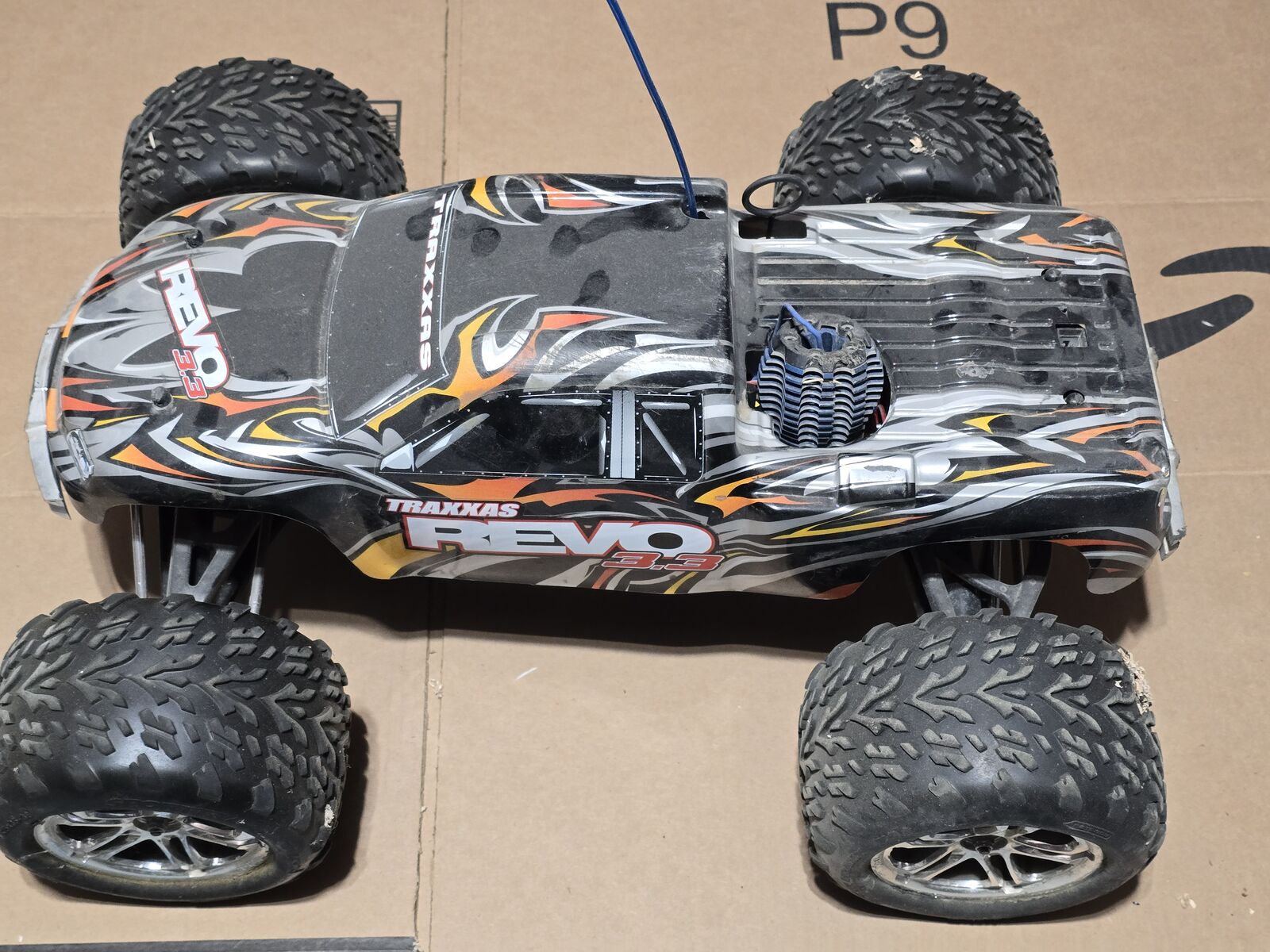Traxxas Revo 3.3 Nitro Black