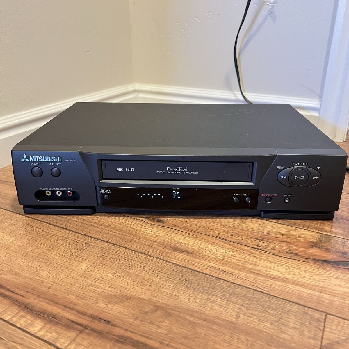 Mitsubishi HS-U430 VCR VHS Hi-Fi Stereo Video Cassette Recorder
