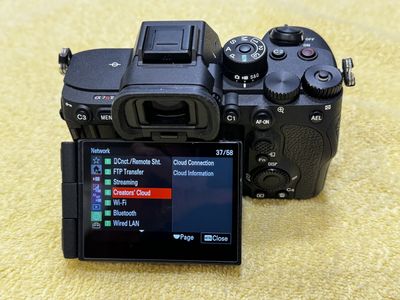 Sony A7R V / A7R5 + Sony 24-105mm f/4 G OSS – Mint, Under 200 Shots