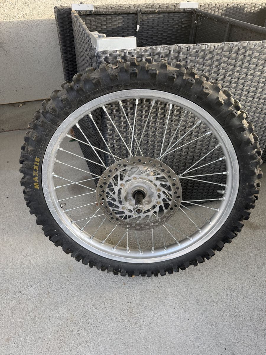 Front wheel