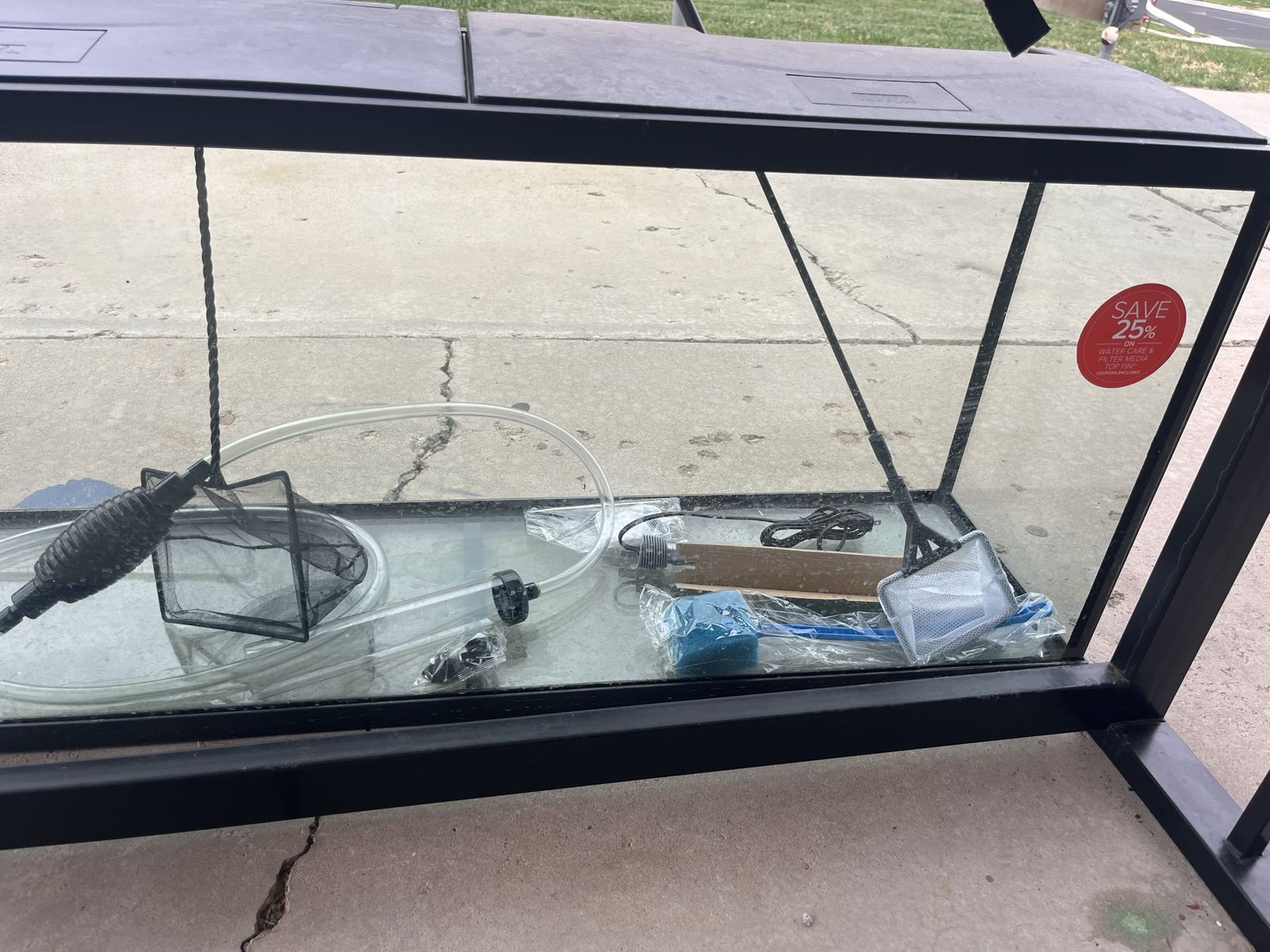 55 gal Glass Aquarium Tank/ stand