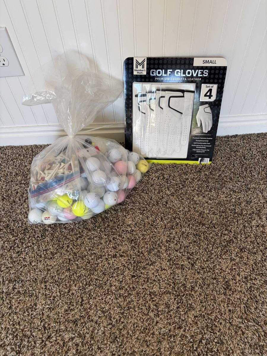 NEW - Members Mark Golf Gloves & Huge bag of Balls!