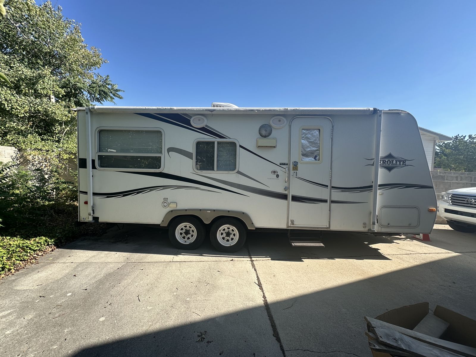 2007 Aerolite 21QS Travel Trailer, Bumper Pull, AC Sleeps 5