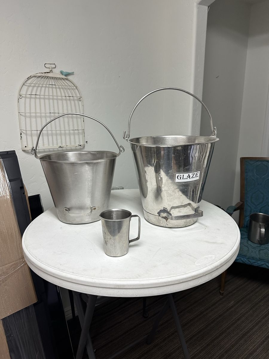 Multiple Stainless Commercial Kitchen Tools