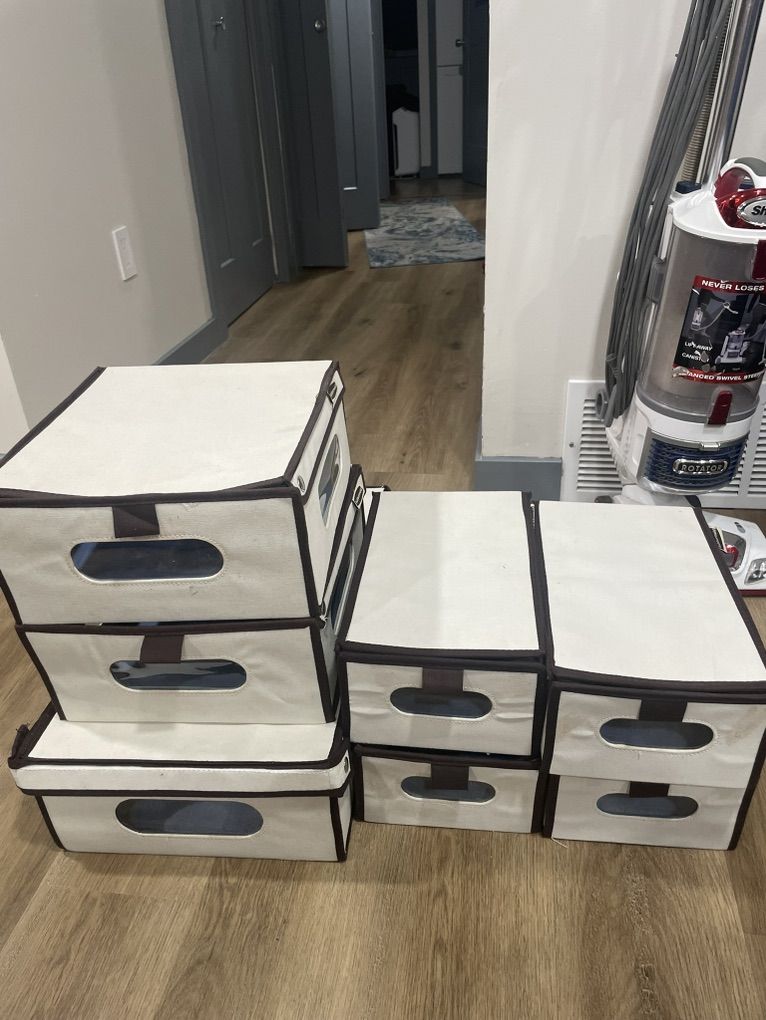 Rubbermaid Storage Bins