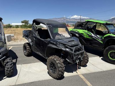 2024 CAN-AM Commander XT 700 Triple Black - UB0014