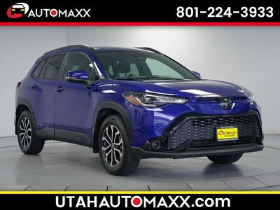 2024 Toyota Corolla Cross Hybrid SE